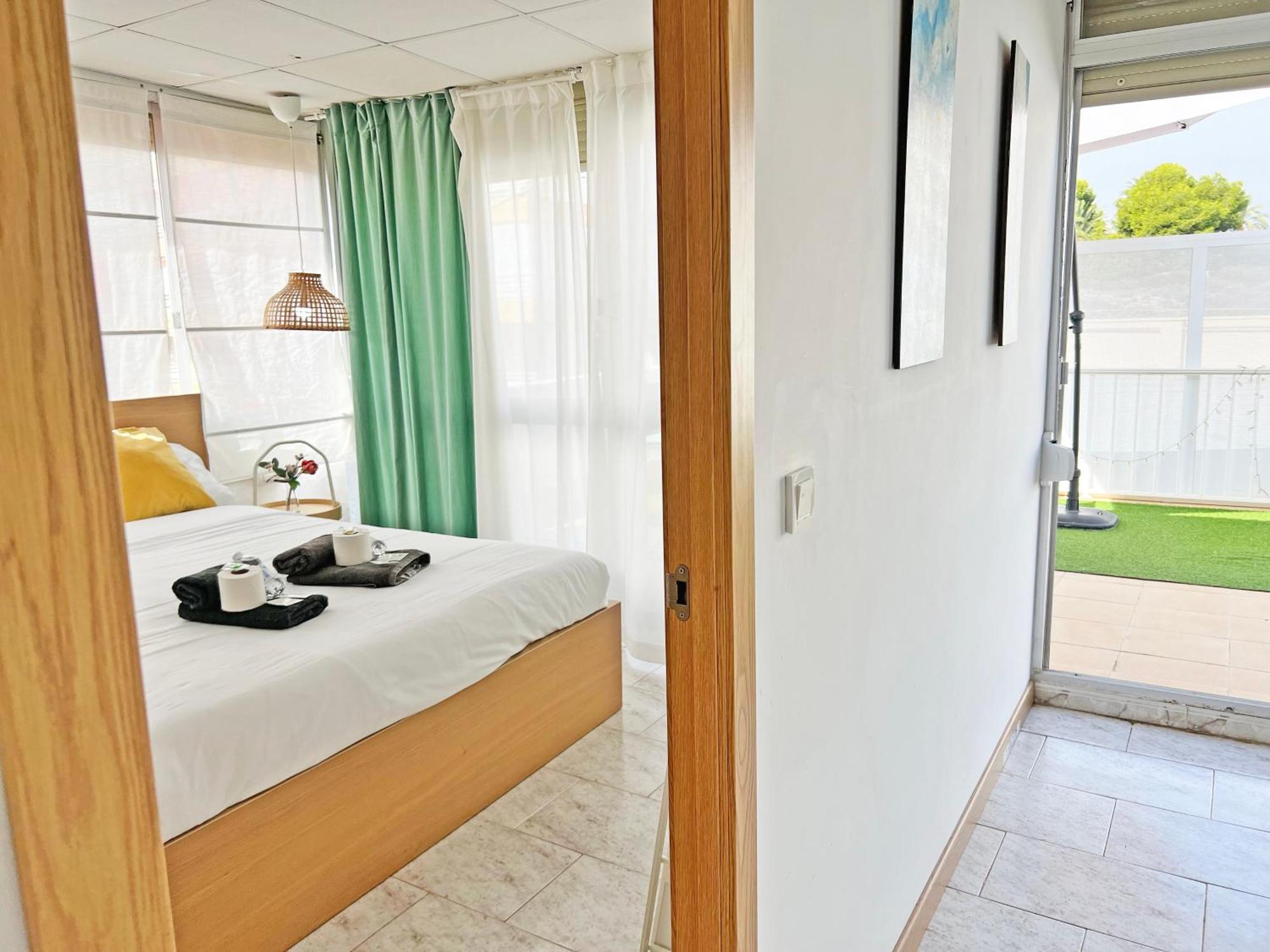 Atico Frente Al Mar 2 Terrazas Barbacoa Y Parking Sujeto A Disponibilidad Apartment El Campello Exterior photo